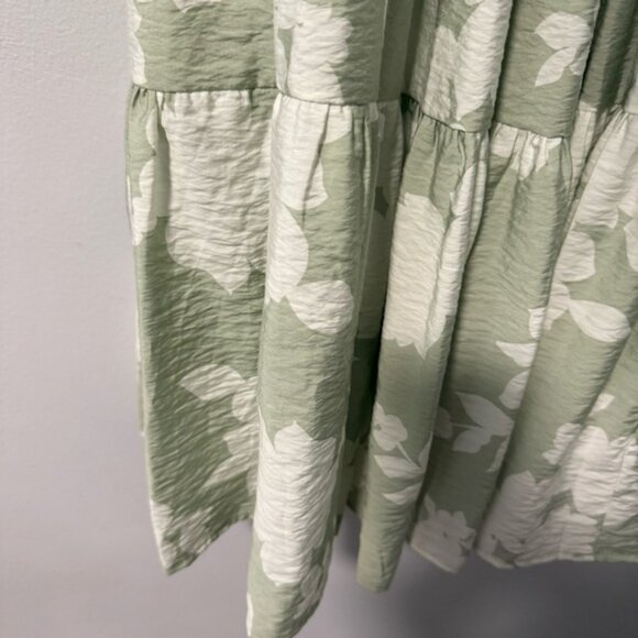 Rachel Zoe Green  White Floral Tiered Shirred Maxi Dress M Ruffle Sleeve V-neck - Picture 5 of 13